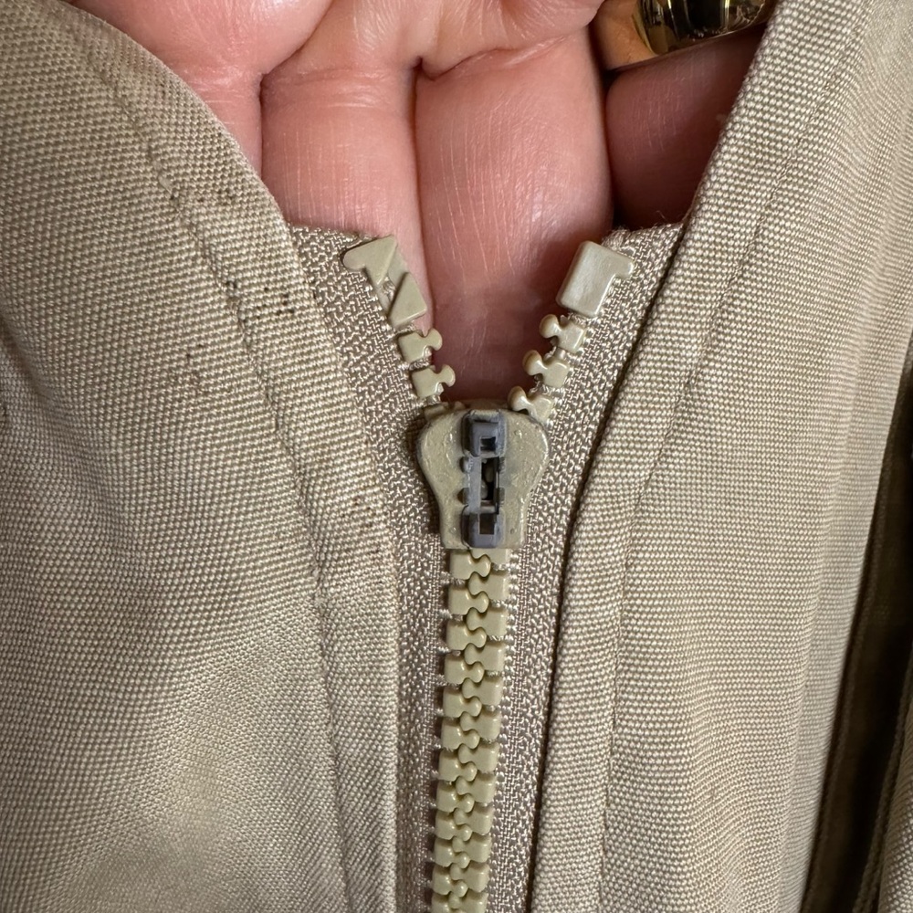 Field & Stream Fishing Vest Men's Multi Pocket Wading Vest Khaki Camping Sz XXL - Picture 8 of 9
